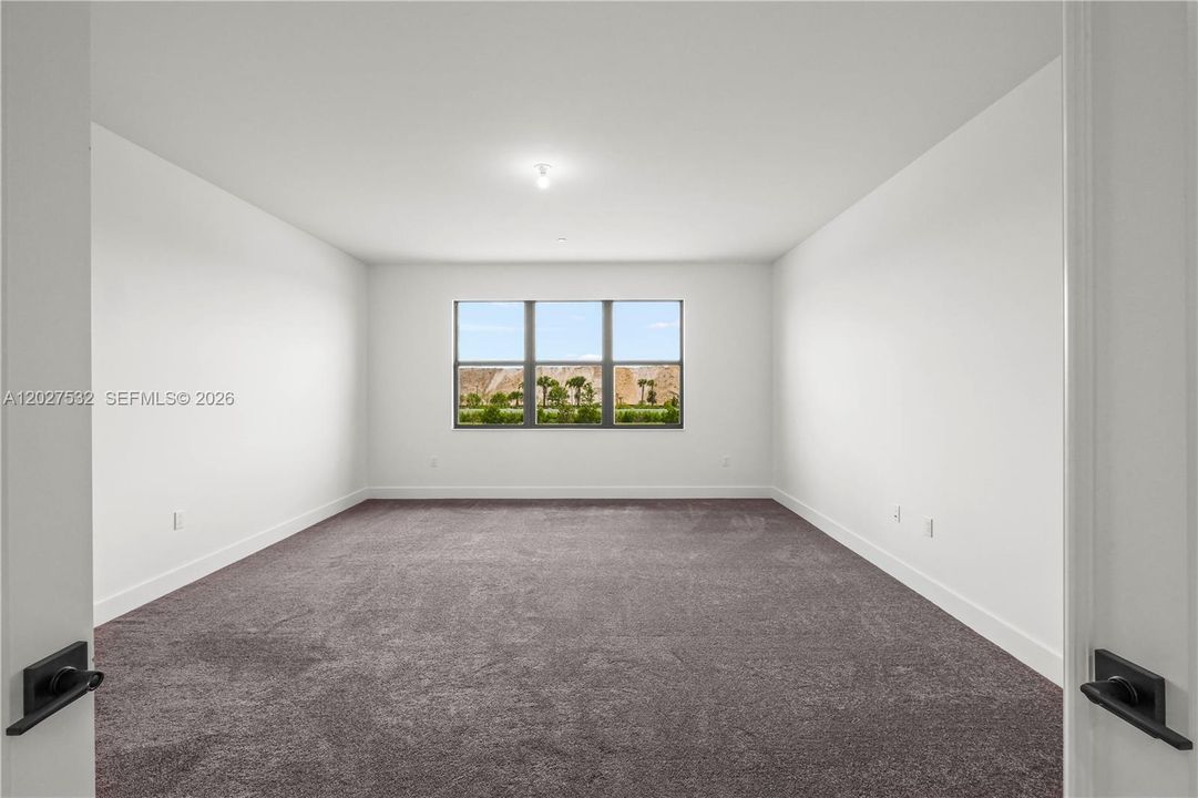 For Rent: $9,000 (5 beds, 5 baths, 5334 Square Feet)