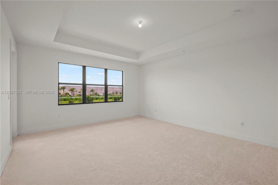 For Rent: $9,000 (5 beds, 5 baths, 5334 Square Feet)