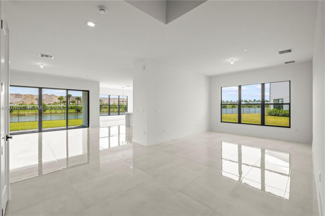 For Rent: $9,000 (5 beds, 5 baths, 5334 Square Feet)
