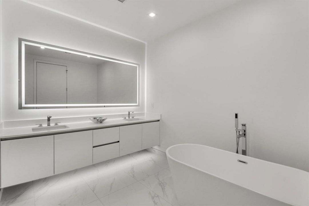 Primary Bath Soaking Tub