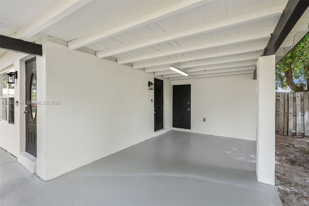 CARPORT
