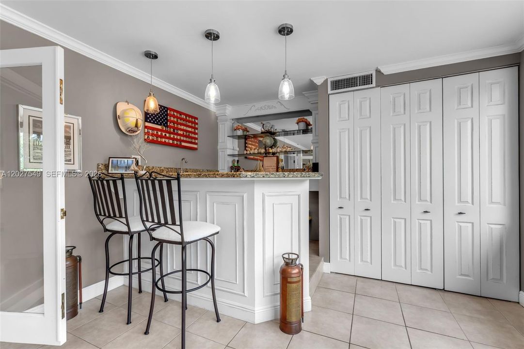 Wet bar within family room