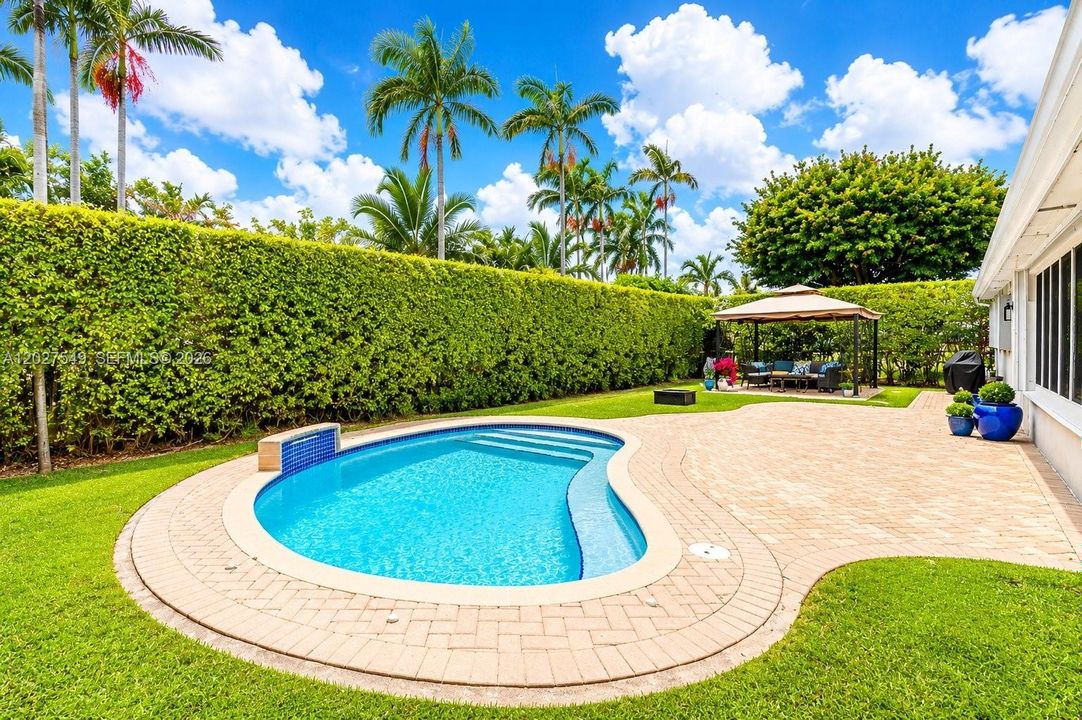 For Sale: $1,199,000 (4 beds, 2 baths, 2600 Square Feet)
