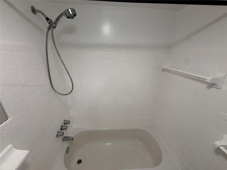 For Rent: $1,975 (1 beds, 1 baths, 0 Square Feet)