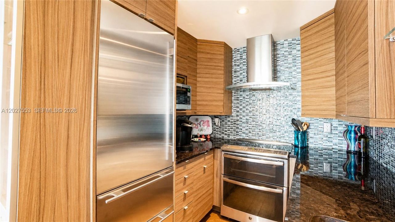 For Rent: $4,200 (2 beds, 2 baths, 890 Square Feet)