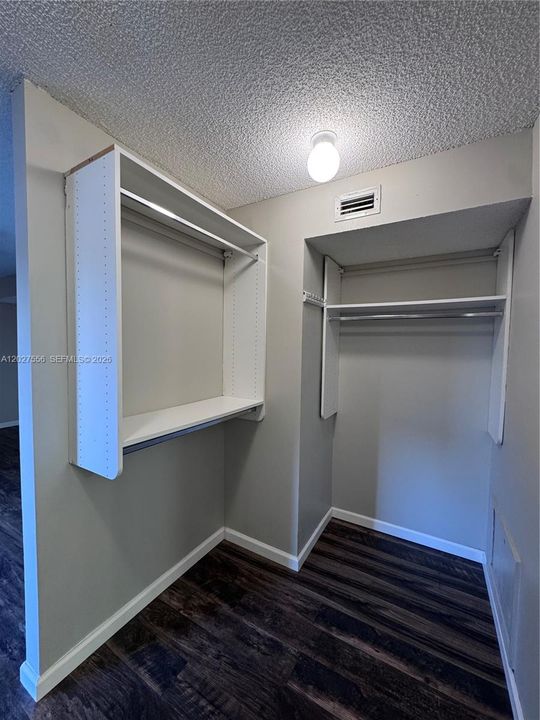 For Sale: $459,900 (3 beds, 2 baths, 1628 Square Feet)