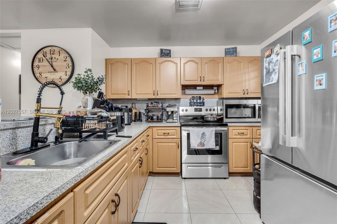 For Sale: $1,400,000 (0 beds, 0 baths, 3768 Square Feet)