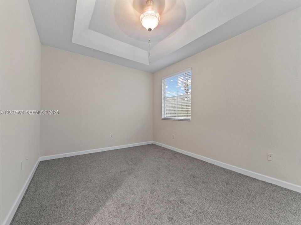For Sale: $369,999 (4 beds, 3 baths, 1965 Square Feet)