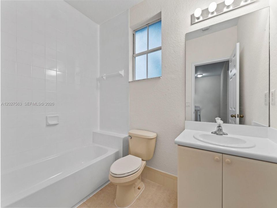 For Sale: $369,999 (4 beds, 3 baths, 1965 Square Feet)