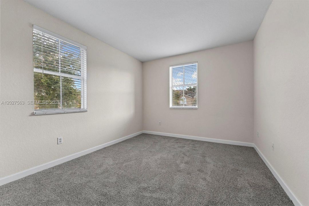 For Sale: $369,999 (4 beds, 3 baths, 1965 Square Feet)