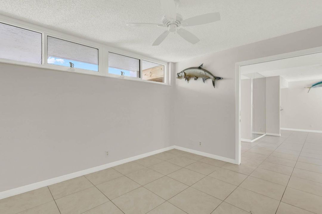 13-301_Circle_Bay-29