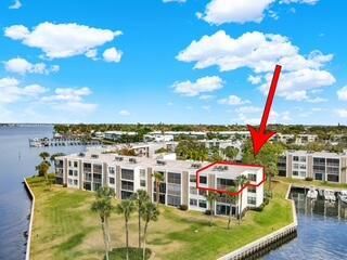 13-301_Circle_Bay-4