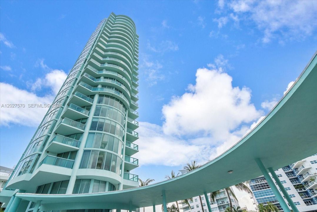 For Rent: $5,100 (2 beds, 2 baths, 1300 Square Feet)