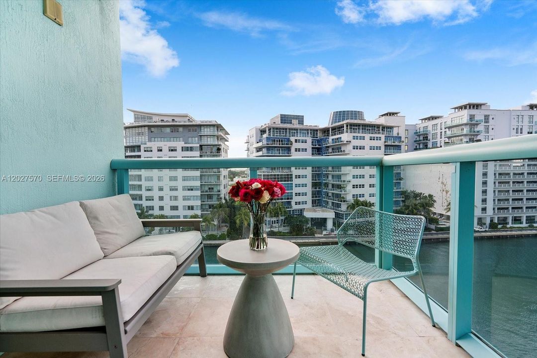 For Rent: $5,100 (2 beds, 2 baths, 1300 Square Feet)