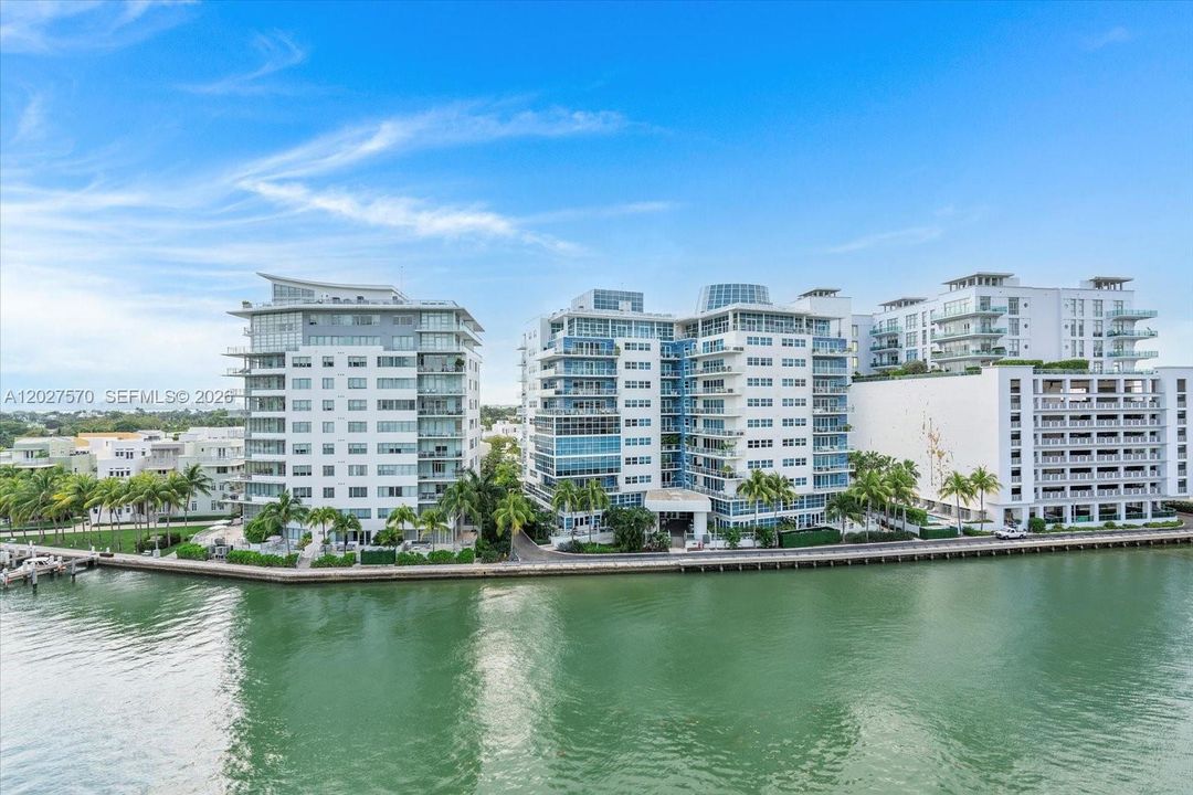 For Rent: $5,100 (2 beds, 2 baths, 1300 Square Feet)
