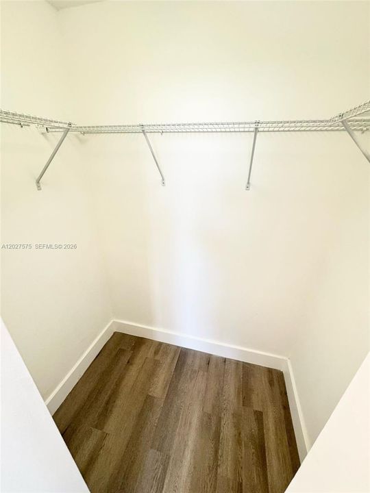 Activo con contrato: $2,300 (1 camas, 1 baños, 730 Pies cuadrados)