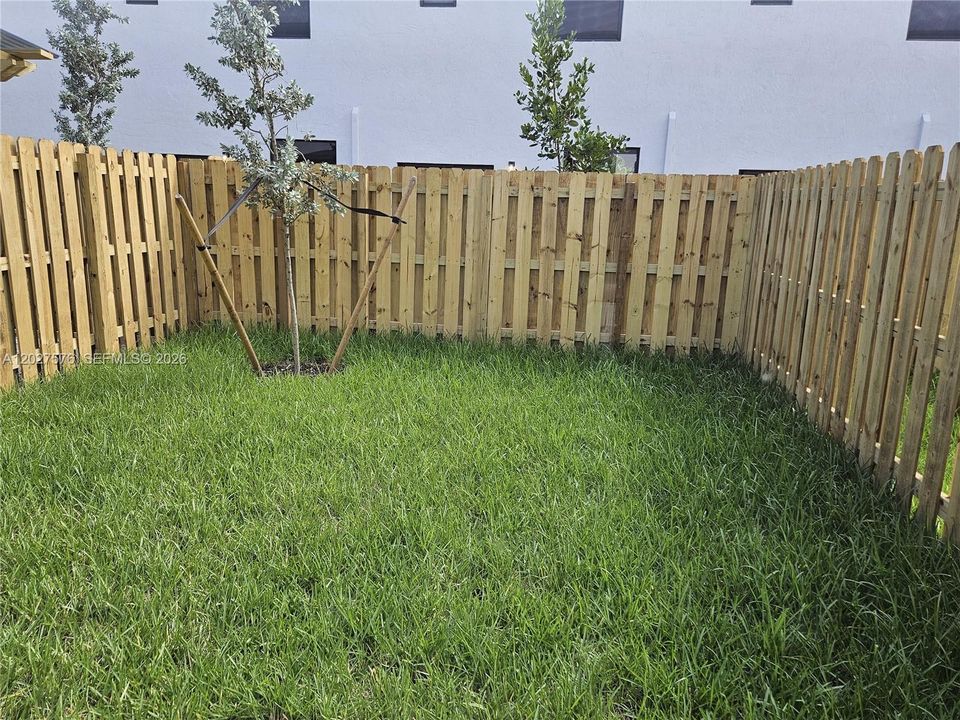 В аренду: $2,500 (3 спален, 3 ванн, 1328 Квадратных фут)