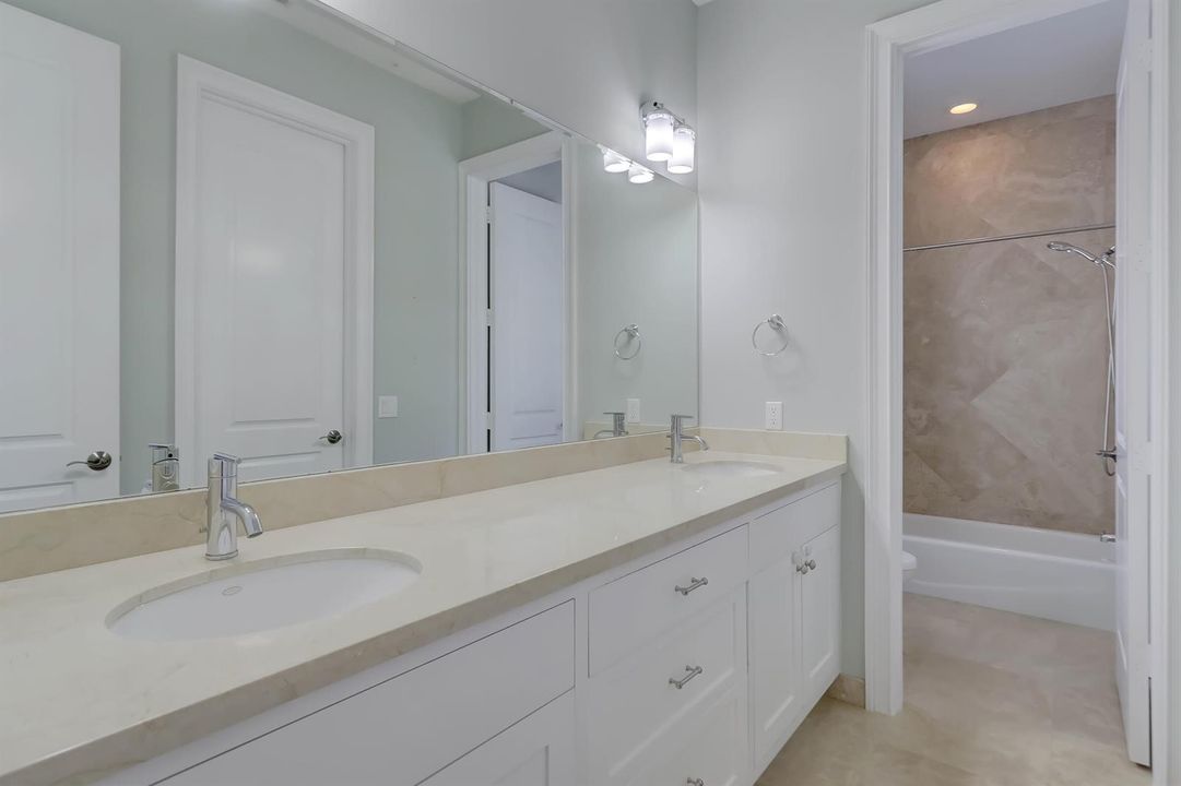 BEDROOM 2 BATH