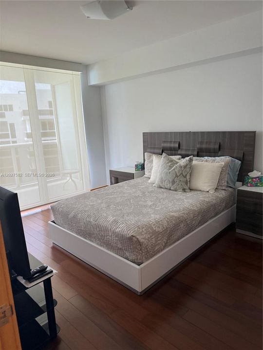 For Sale: $1,480,000 (3 beds, 3 baths, 1675 Square Feet)