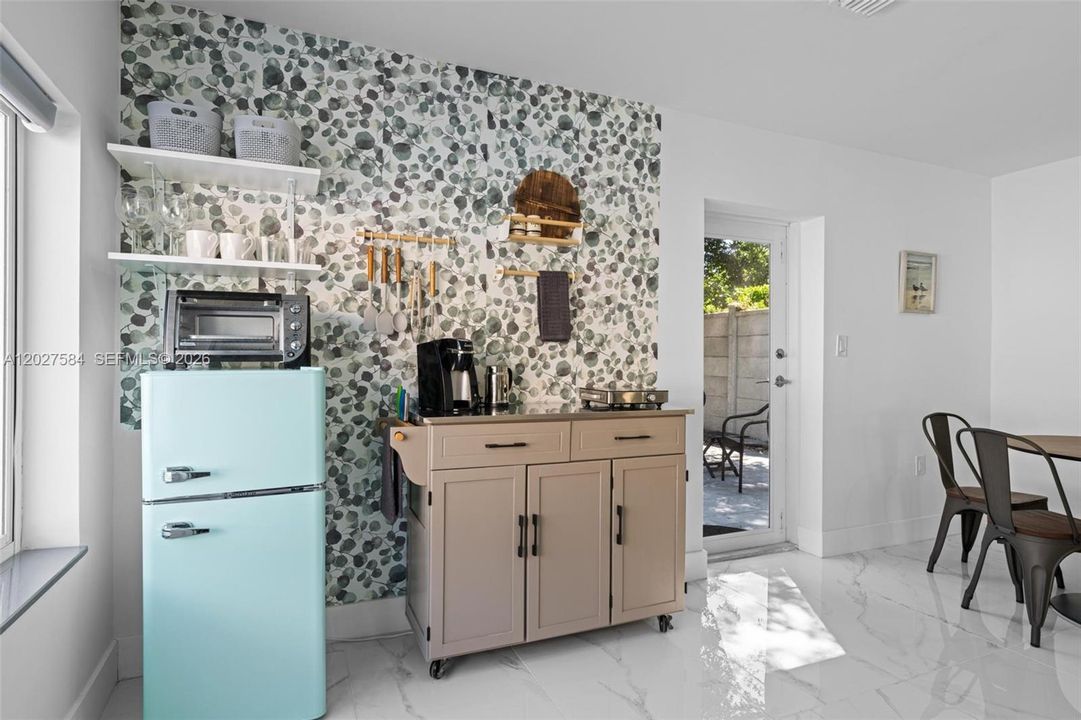 В аренду: $8,900 (4 спален, 3 ванн, 1679 Квадратных фут)