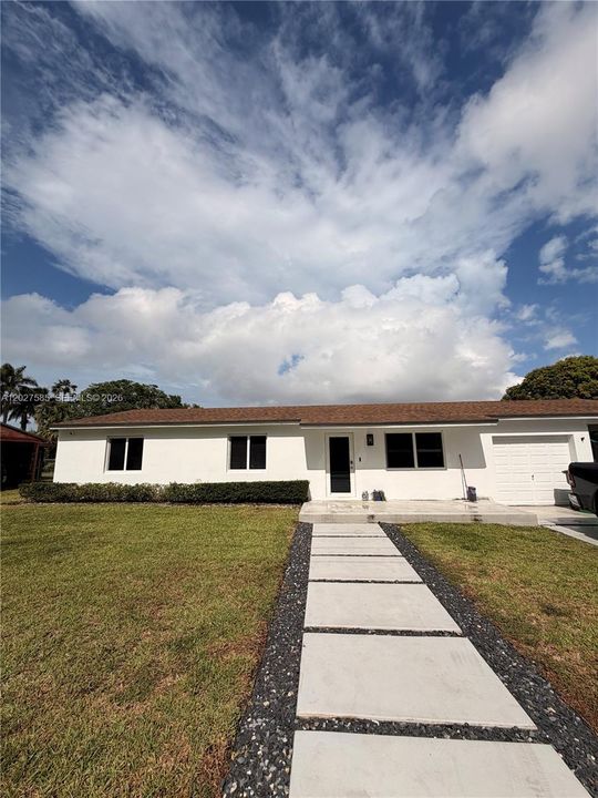 For Sale: $629,999 (3 beds, 2 baths, 1393 Square Feet)