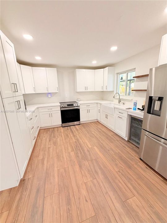 For Sale: $629,999 (3 beds, 2 baths, 1393 Square Feet)
