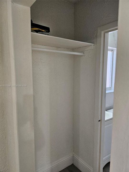 For Rent: $1,500 (1 beds, 1 baths, 3076 Square Feet)