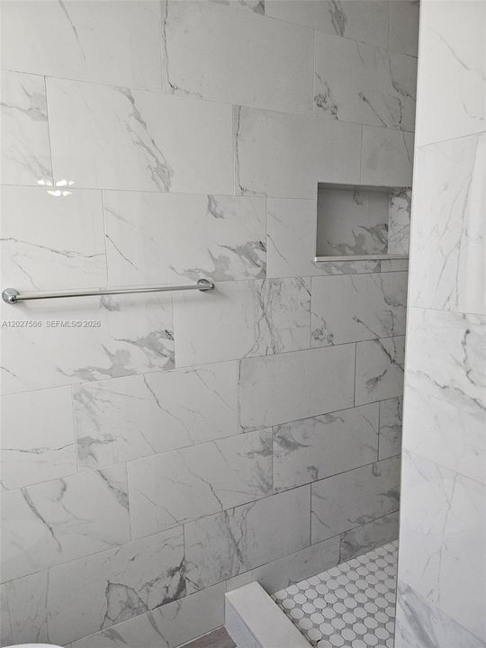 For Rent: $1,500 (1 beds, 1 baths, 3076 Square Feet)