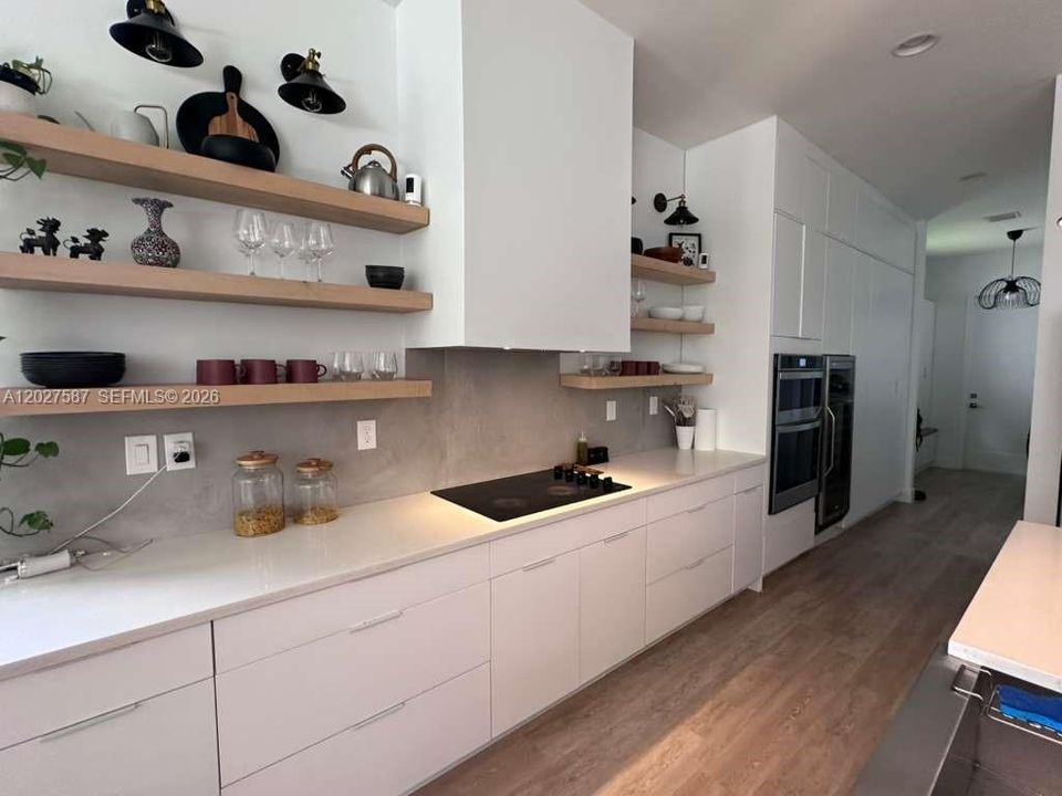 En Venta: $1,400,000 (5 camas, 4 baños, 3559 Pies cuadrados)