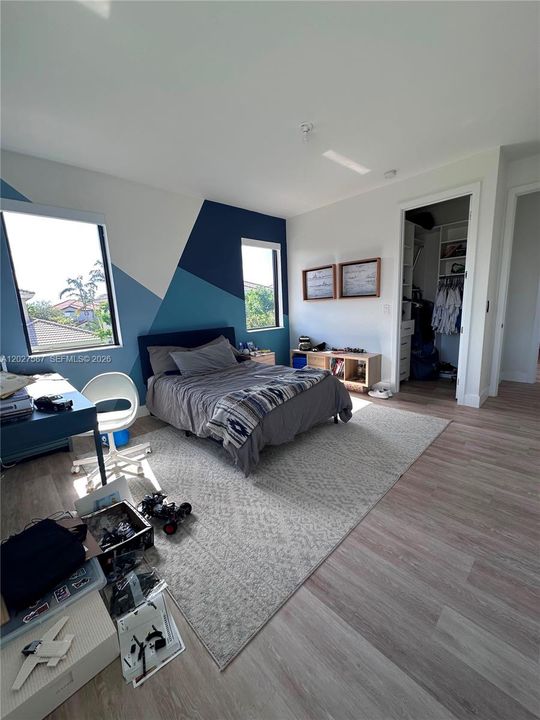 En Venta: $1,400,000 (5 camas, 4 baños, 3559 Pies cuadrados)