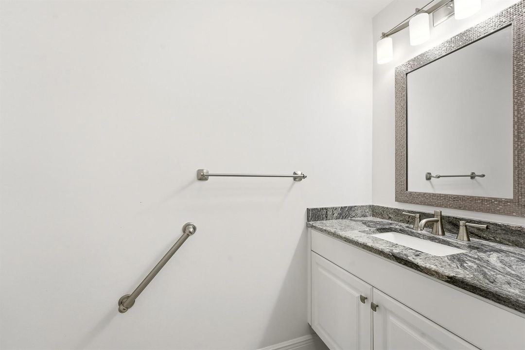 2nd Bathroom