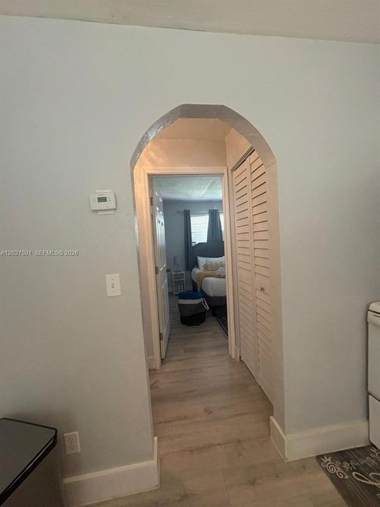 For Rent: $2,350 (1 beds, 1 baths, 1662 Square Feet)