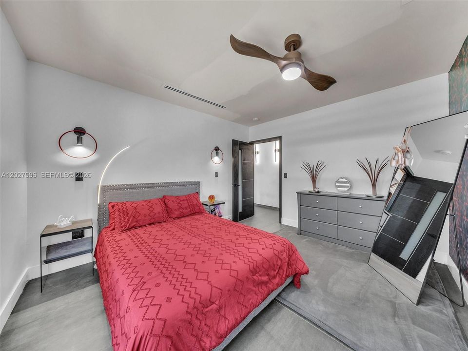 For Sale: $1,950,000 (4 beds, 4 baths, 2245 Square Feet)