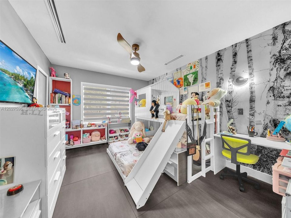 For Sale: $1,950,000 (4 beds, 4 baths, 2245 Square Feet)