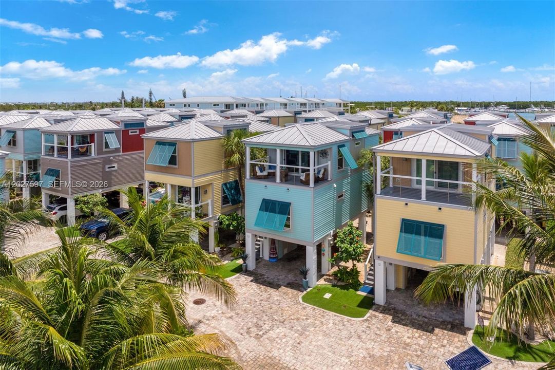 На продажу: $464,950 (2 спален, 2 ванн, 960 Квадратных фут)