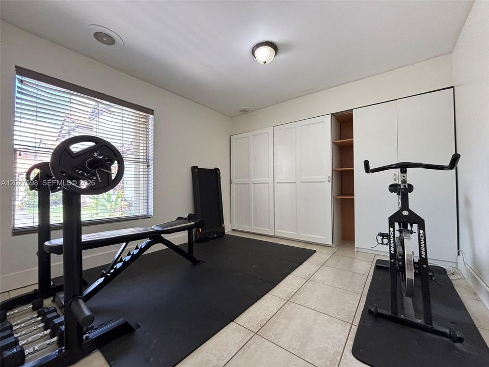 For Sale: $448,800 (3 beds, 2 baths, 1560 Square Feet)