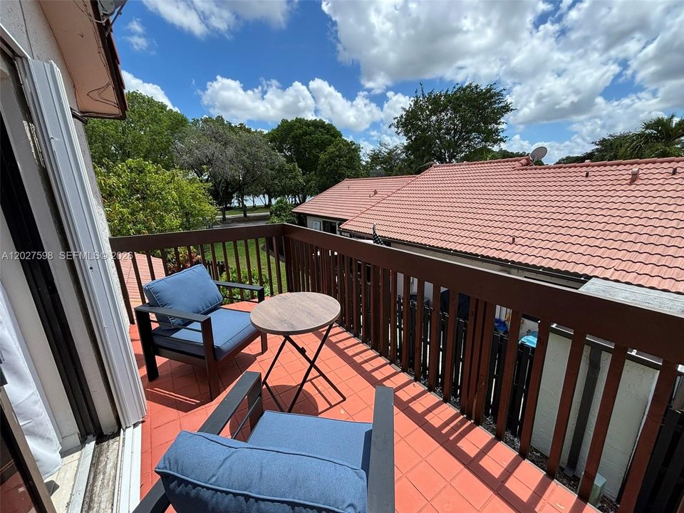 For Sale: $448,800 (3 beds, 2 baths, 1560 Square Feet)