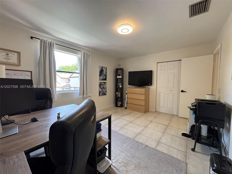 For Sale: $448,800 (3 beds, 2 baths, 1560 Square Feet)