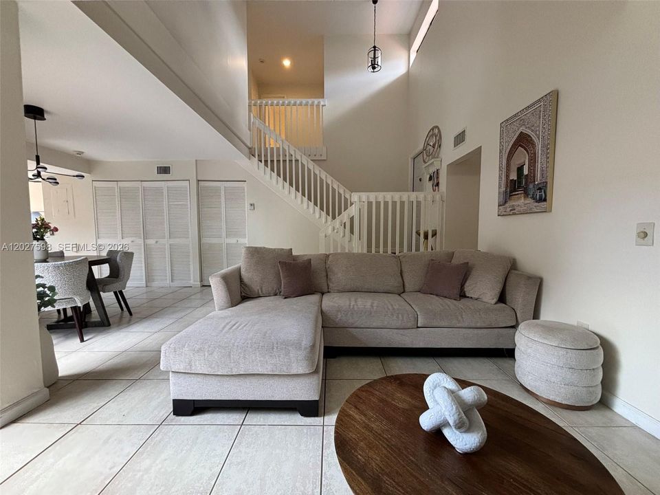 For Sale: $448,800 (3 beds, 2 baths, 1560 Square Feet)
