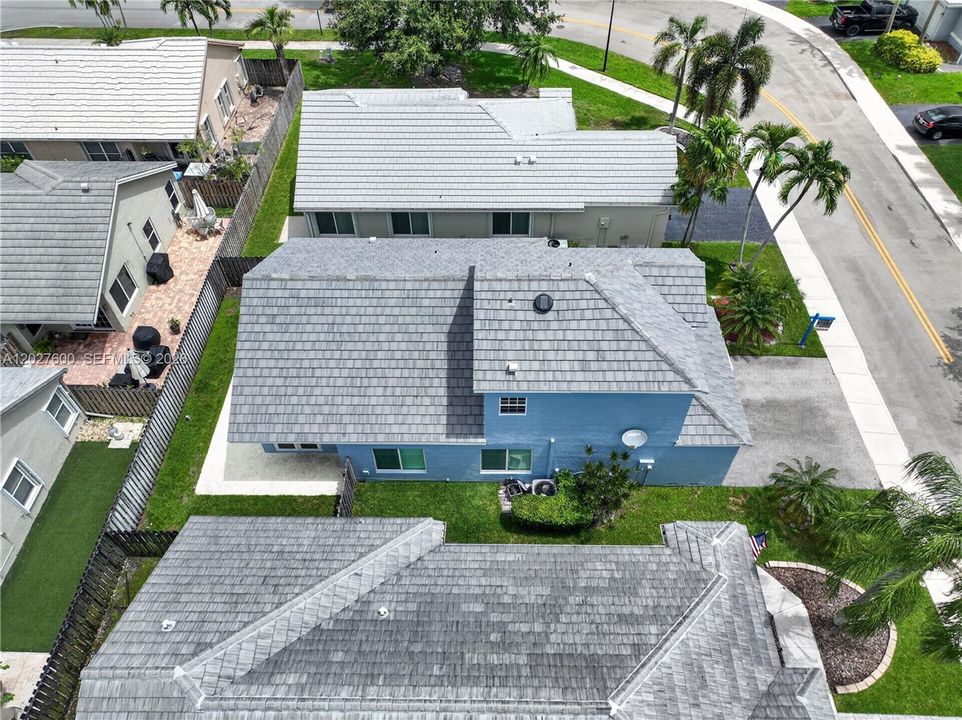 For Sale: $599,900 (3 beds, 2 baths, 1638 Square Feet)