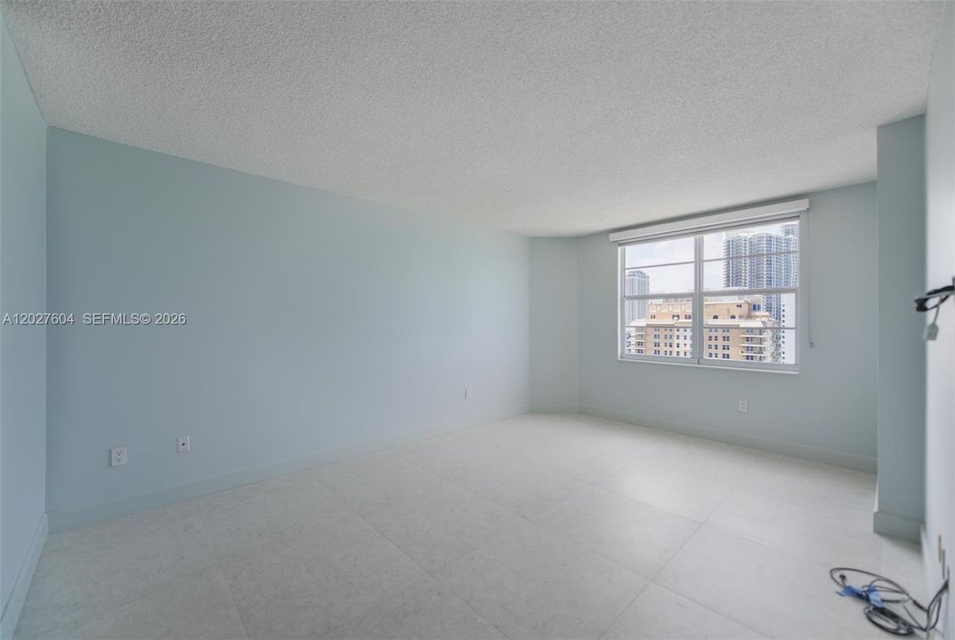 For Rent: $3,500 (2 beds, 2 baths, 1380 Square Feet)