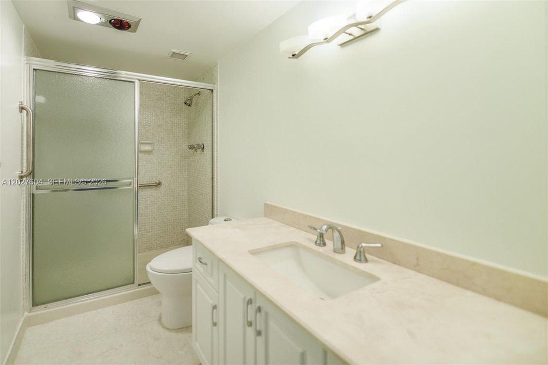 For Rent: $3,500 (2 beds, 2 baths, 1380 Square Feet)