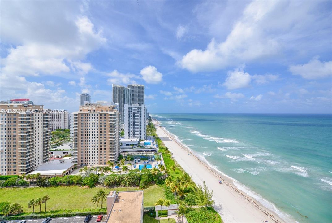 For Rent: $3,500 (2 beds, 2 baths, 1380 Square Feet)