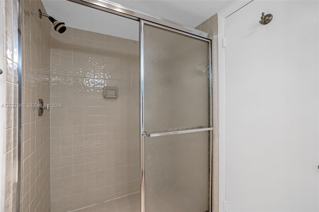 For Sale: $349,000 (2 beds, 2 baths, 1785 Square Feet)