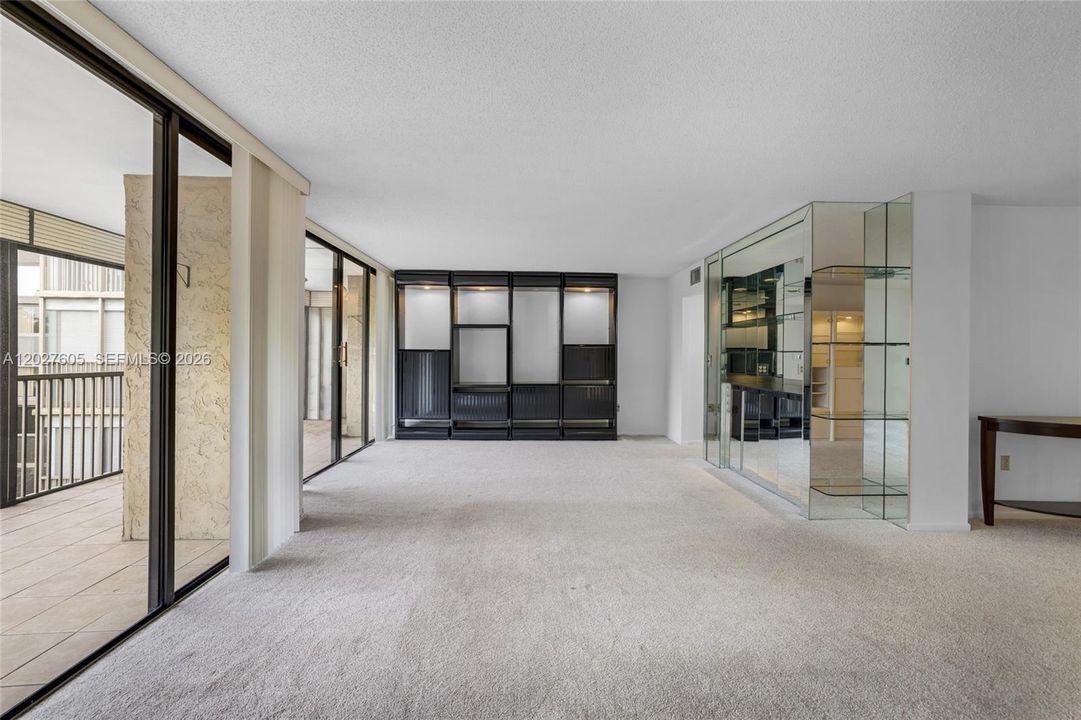For Sale: $349,000 (2 beds, 2 baths, 1785 Square Feet)