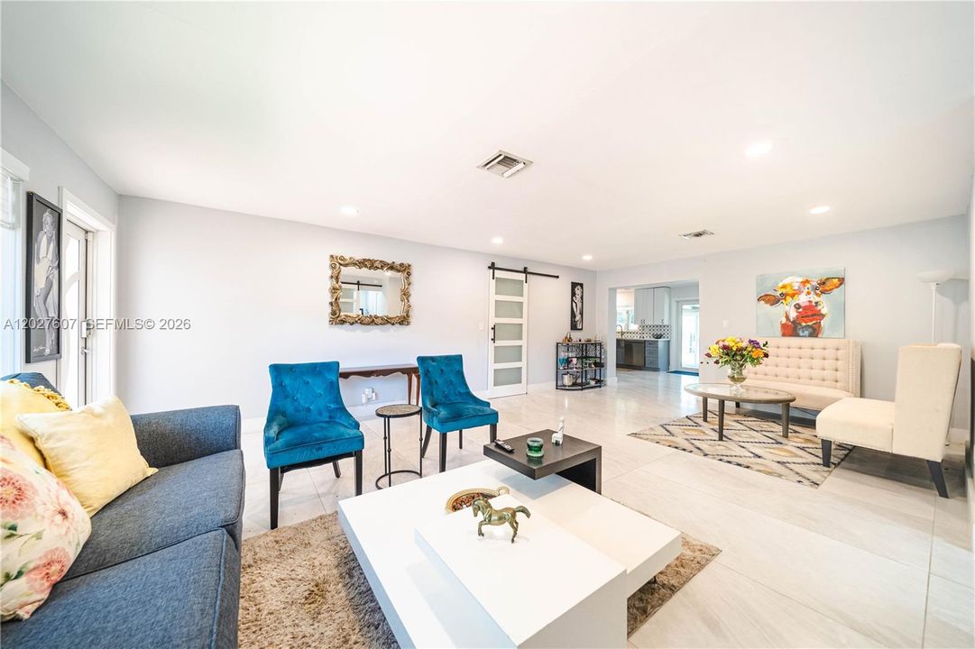 For Rent: $6,200 (2 beds, 2 baths, 2200 Square Feet)