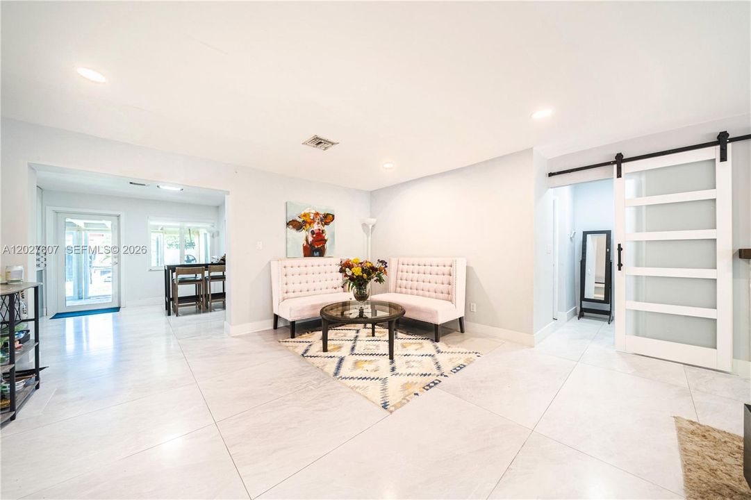 For Rent: $6,200 (2 beds, 2 baths, 2200 Square Feet)
