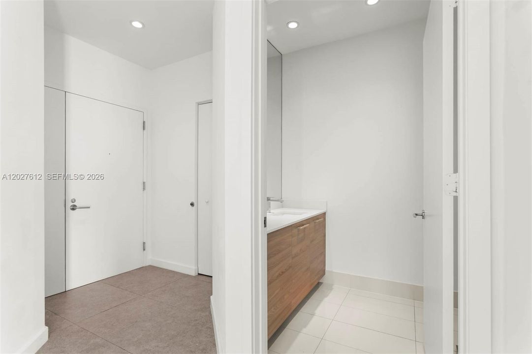 For Sale: $1,599,000 (3 beds, 2 baths, 1711 Square Feet)
