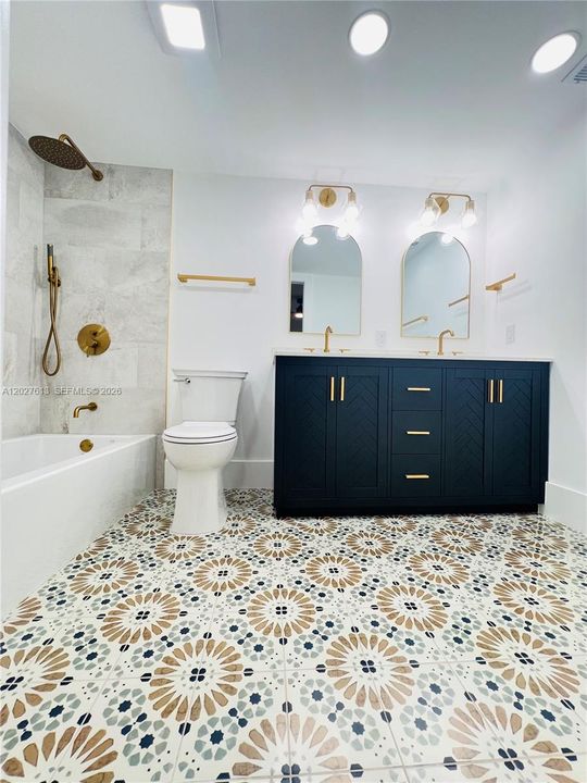 For Sale: $219,000 (2 beds, 2 baths, 1156 Square Feet)