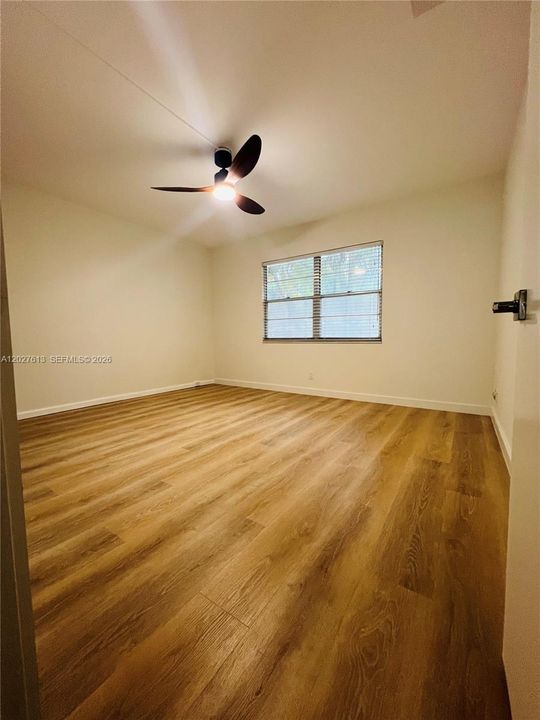 For Sale: $219,000 (2 beds, 2 baths, 1156 Square Feet)